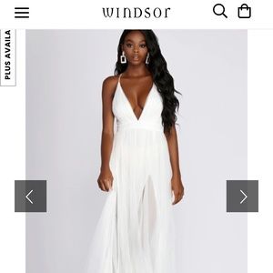 *NWT* Pleated Tulle Formal Dress